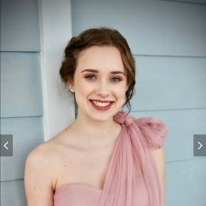 Meet your Posher, Madalyn